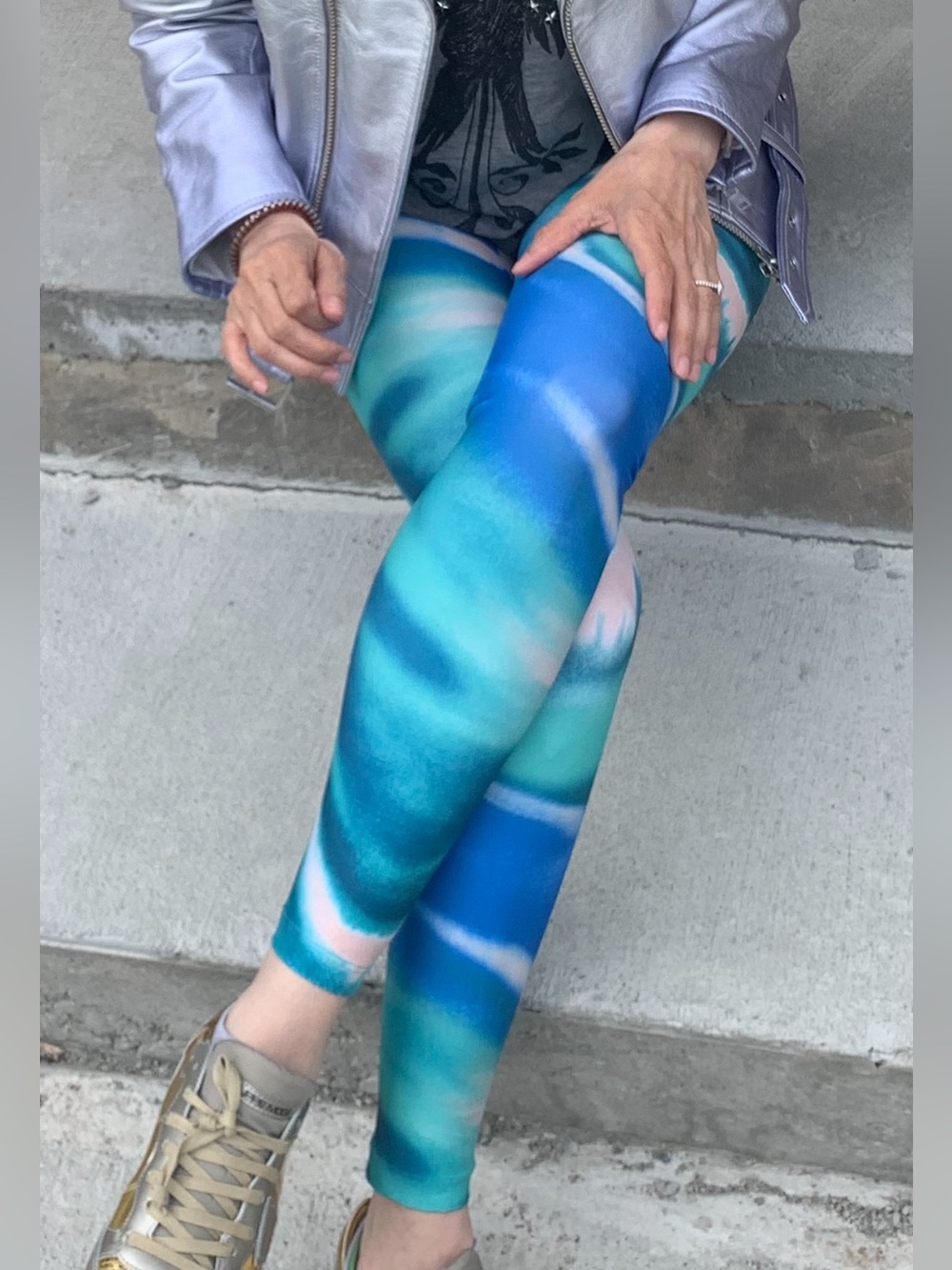 Splits59 Girls' Blue & Teal Wave-Print Leggings